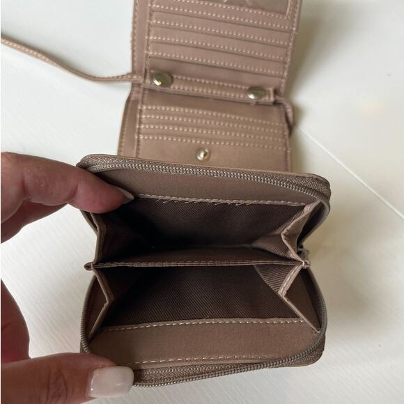 The Sak Crossbody Wallet Wristlet Compact Bag Taupe New Without Tags - Picture 5 of 5